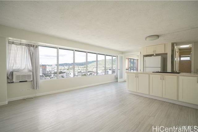 Building Photo - 2525 Date St