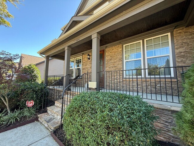 Foto del edificio - Luxurious 4BD, 3.5BA North Raleigh Home wi...