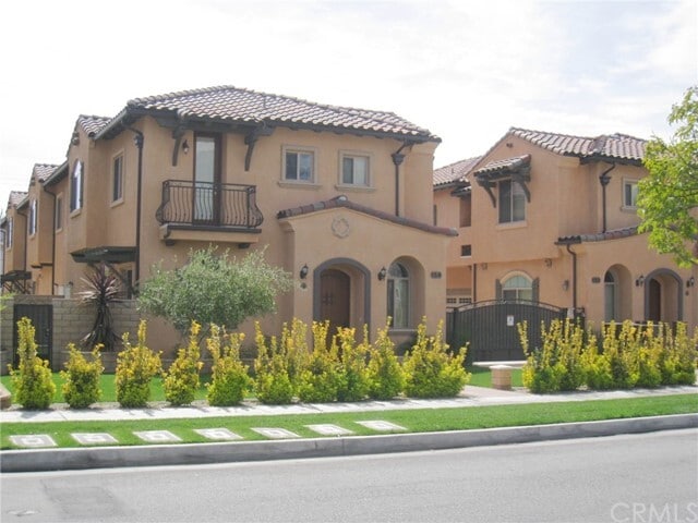 Foto principal - 156 El Dorado St