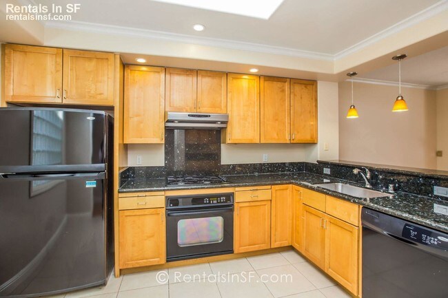 Building Photo - 725 Taraval St