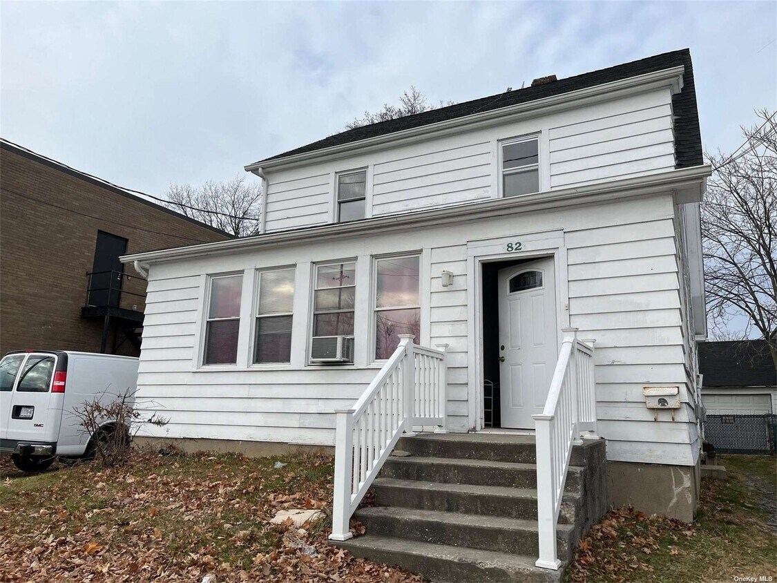 82 E Old Country Rd, Hicksville, NY 11801 House for Rent in Hicksville, NY