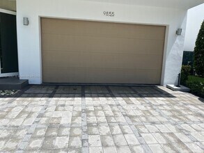 Building Photo - 9855 NW 75th Terrace