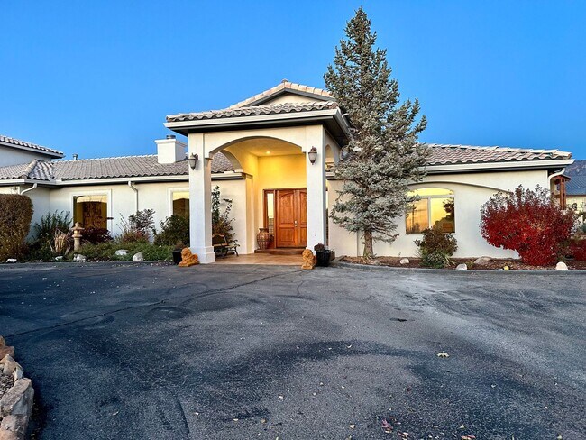 Foto del edificio - Move in Special Luxury 4 bedroom 4.5 bathr...