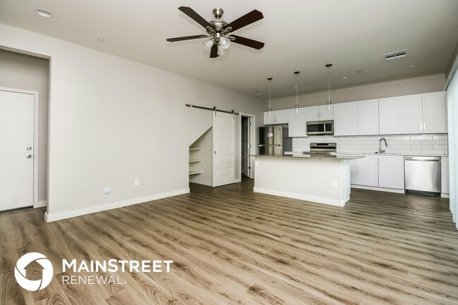 Building Photo - 1119 S Stapley Dr
