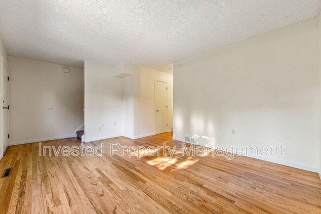 Photo - 588 S Eaton St Townhome