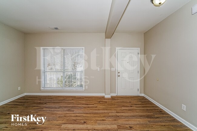 Building Photo - 535 Bentmoor Dr