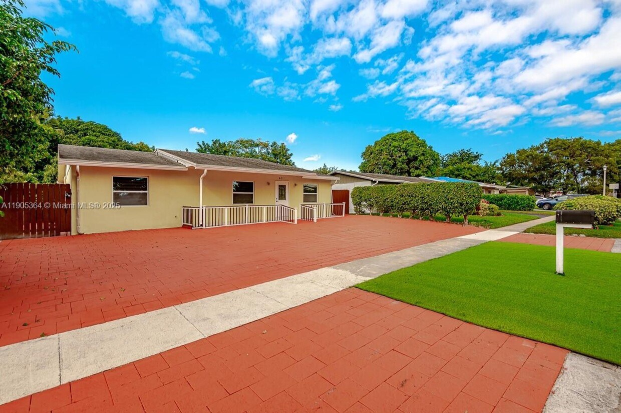Foto principal - 401 SW 76th Terrace