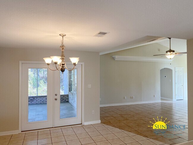 Foto del edificio - Stunning 4 Bedroom Home in Holley By The Sea