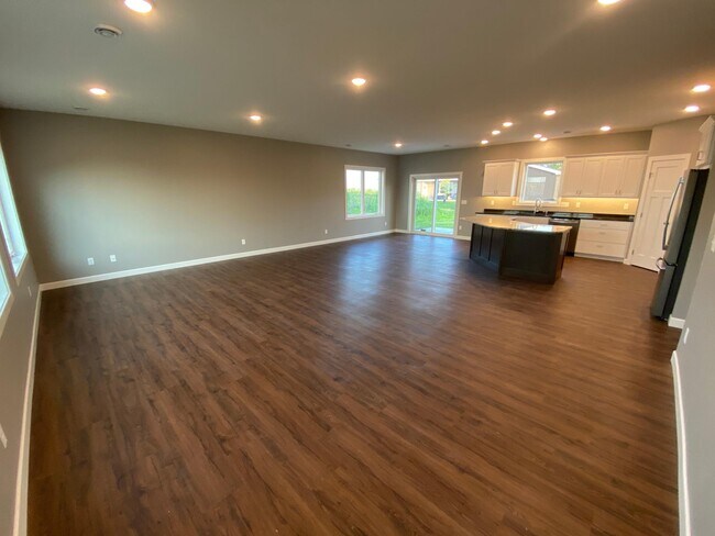 Open floor plan - 3011 43rd Ave S
