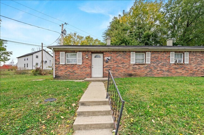 Foto del edificio - 1783-1783 Roosevelt Ave