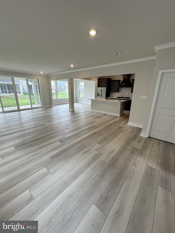 Foto del edificio - 24268 Charleston Ln