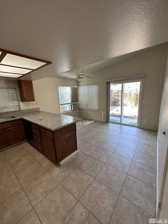 Building Photo - 1841 Burnside Dr