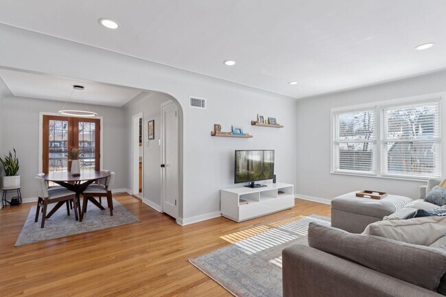 Photo - 4340 S Pennsylvania St House