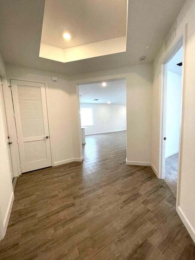Building Photo - 13419 Noble Dr