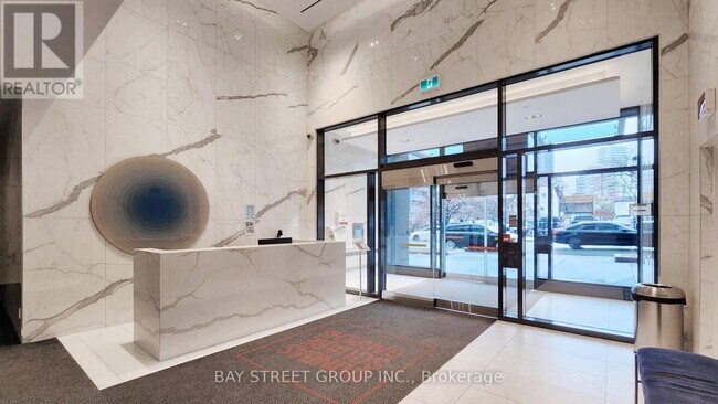 Photo du bâtiment - 251-1251 Jarvis St