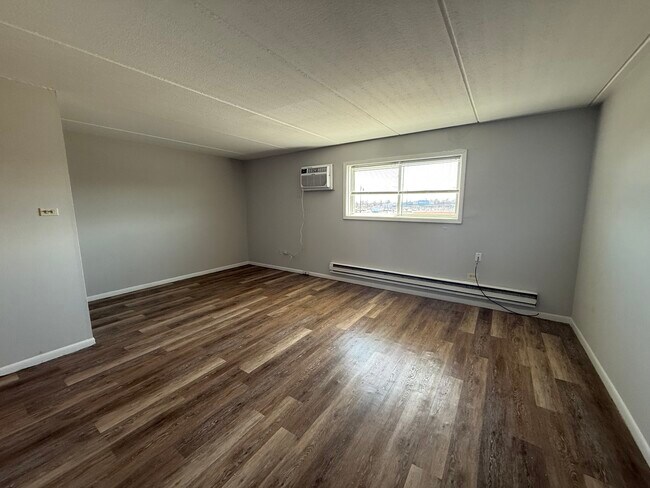 Foto del edificio - 1128 Des Plaines Ave