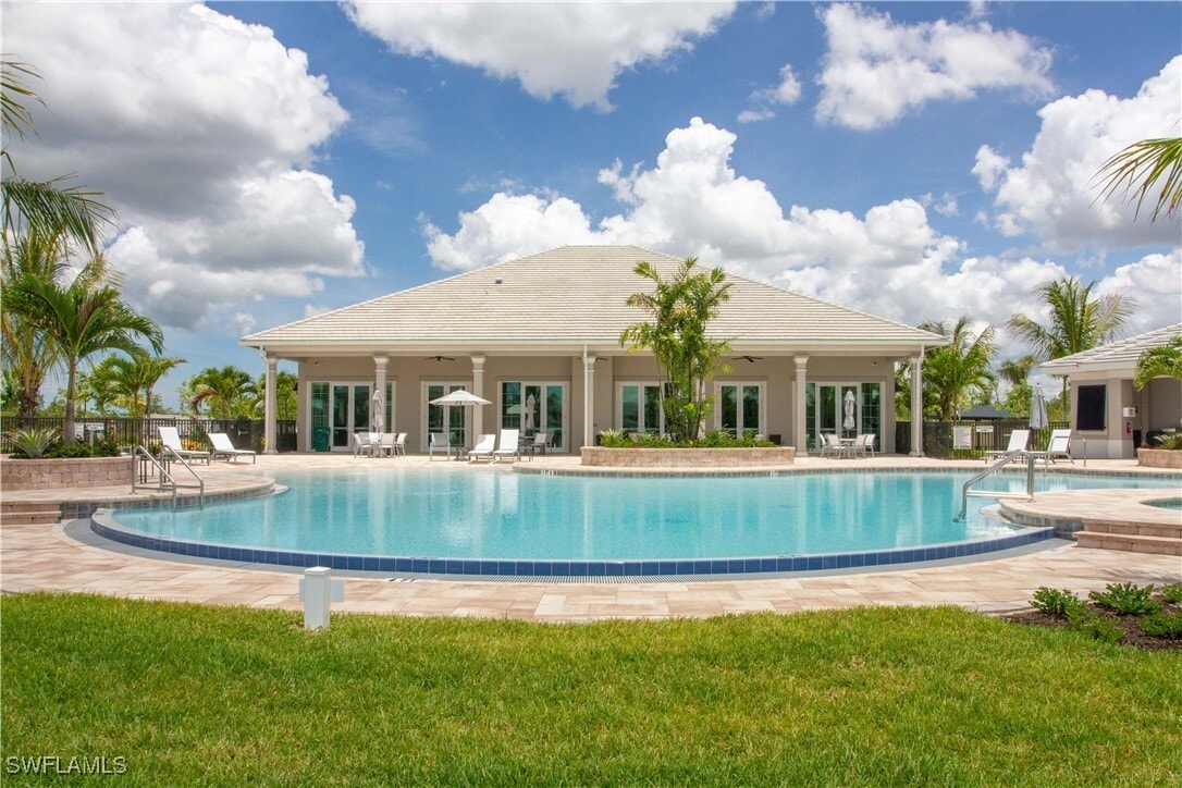 Primary Photo - 207 Indies Dr E