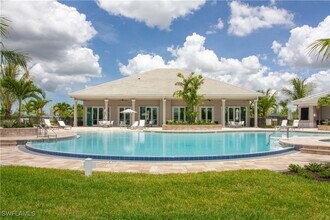 Building Photo - 207 Indies Dr E Building Photo - 207 Indies Dr E