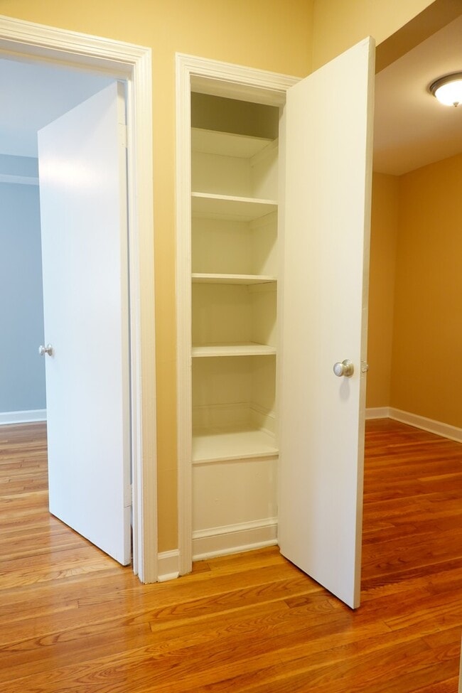 Foto del edificio - 8713 Plymouth St