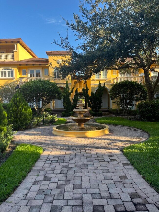 Foto del edificio - 355 NE 69th Cir