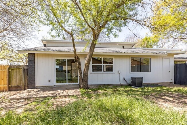 Building Photo - 10309 Burmaster Ln