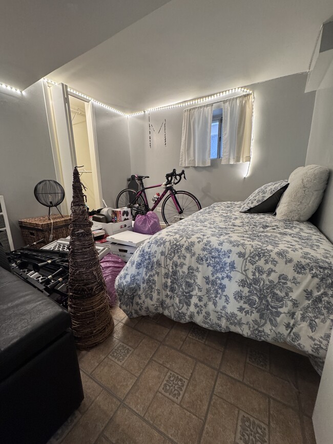 Foto del edificio - 4325 N Wolcott Ave