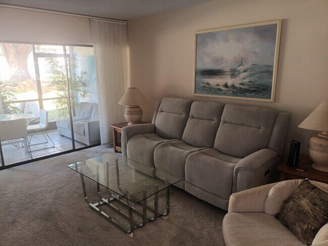 Foto del edificio - 2265 SW 15th St