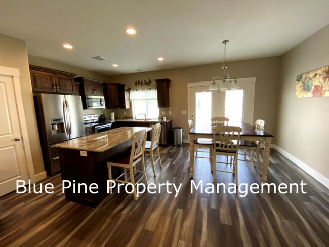 Building Photo - 1202 Monarch Ridge
