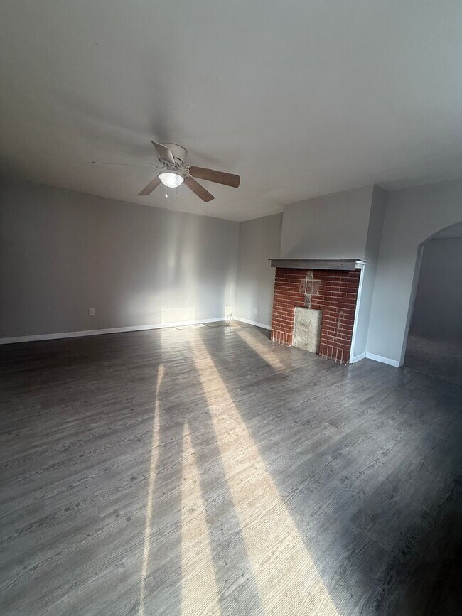 Foto del edificio - 421-423 Parkinson St Monongahela PA 15063