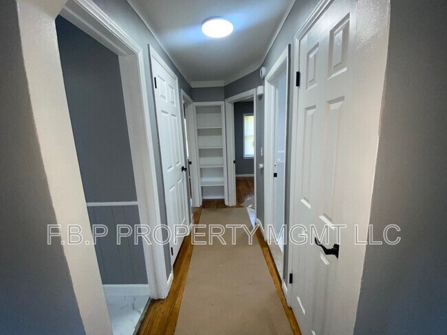 Foto del edificio - 7619 Fielding St