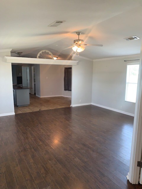 Foto del edificio - 540 Co Rd 148