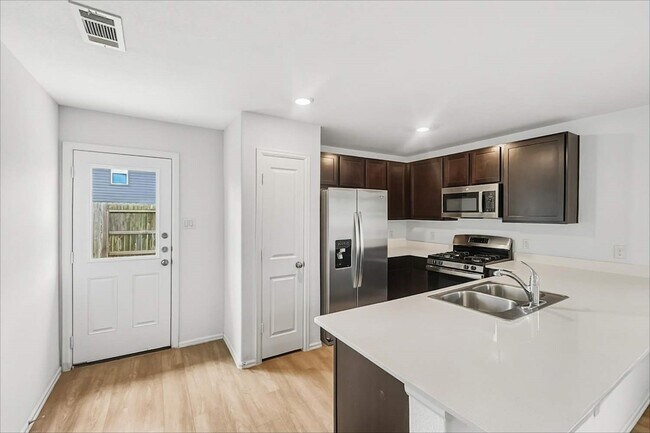 Foto del edificio - 22276 Stoney Ravine Dr