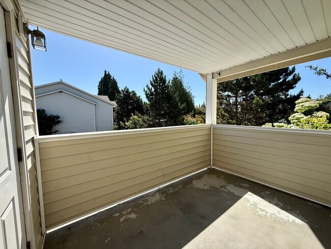 Foto del edificio - Burien Condo