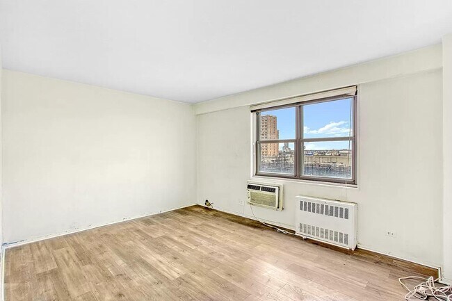 Foto del edificio - 2915 W 5th St