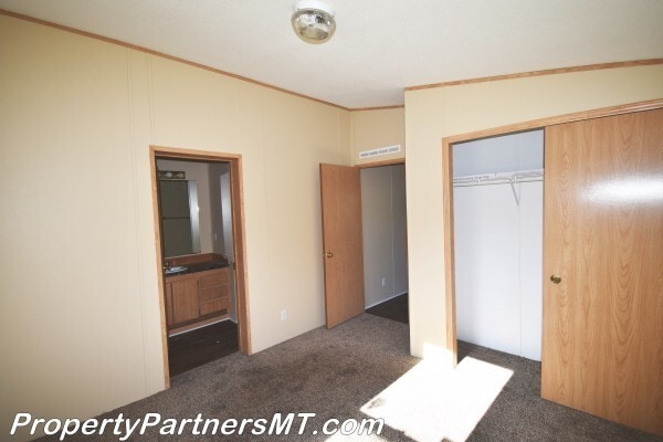 Building Photo - Discover this Recently Upgraded 3 Bed 2 Ba...