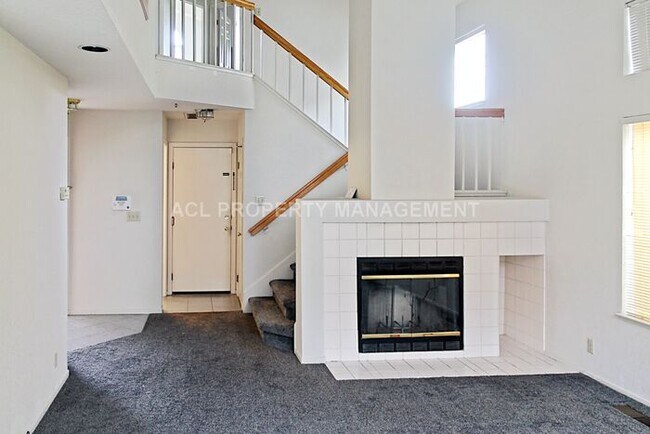 Building Photo - Beautiful, Serene and Perfectly Located Li...