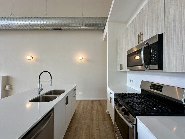 Foto del edificio - 3207 N Narragansett Ave