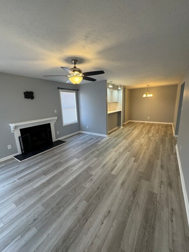 Foto del edificio - Condo close to Fort Liberty