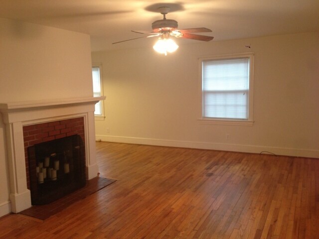 Foto del edificio - Highland Park 2 BR convenient to Wendover and Holden Road