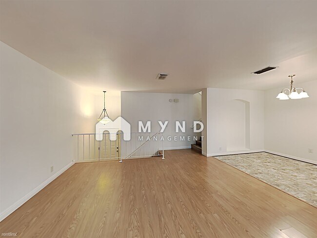 Building Photo - 3 br, 2 bath Townhome - 7856 Hampton Ln