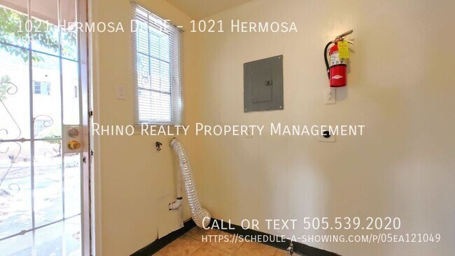 Foto del edificio - 1021 Hermosa Dr SE