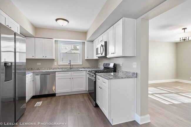 Foto del edificio - 2970 Middlebury Ct W