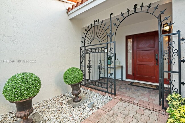 Foto del edificio - 1211 Algeria Ave