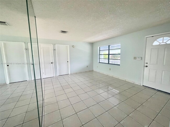 Building Photo - 30520 Southwest 149th Avenue, Homestead, F...