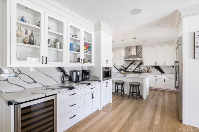 Building Photo - 9 Jennifers Path