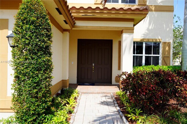 Foto del edificio - 9701 Blue Isle Bay