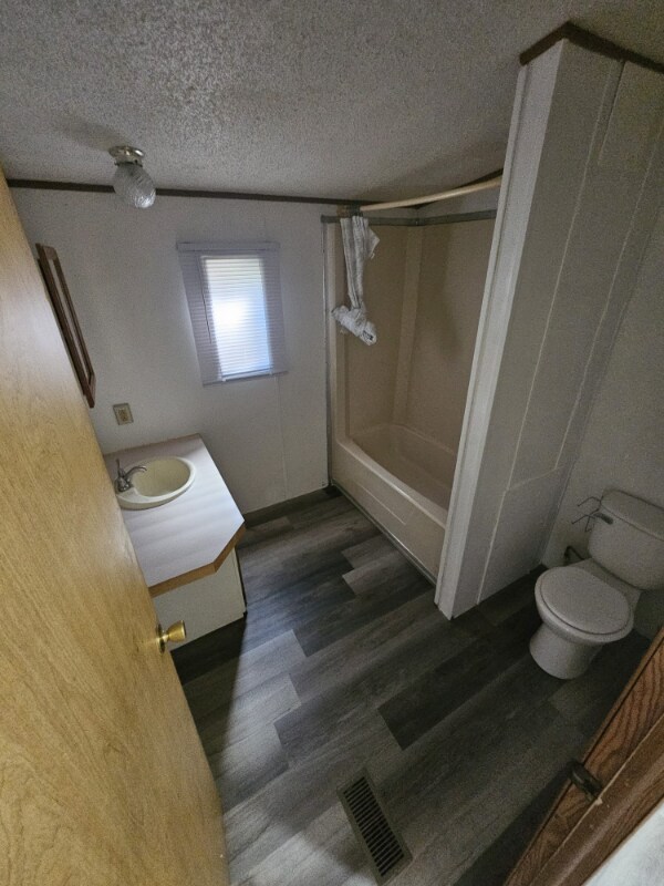 Foto del edificio - 4713 Marshall Ct