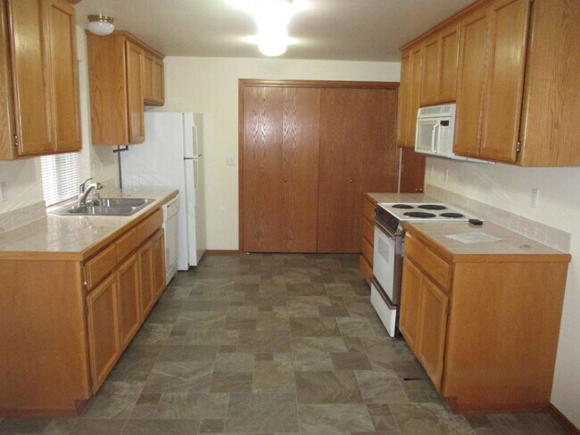 Building Photo - Stowe-8512