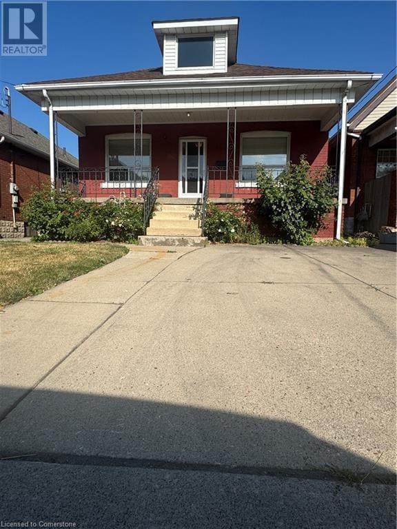 Photo principale - 276 Balmoral Ave N