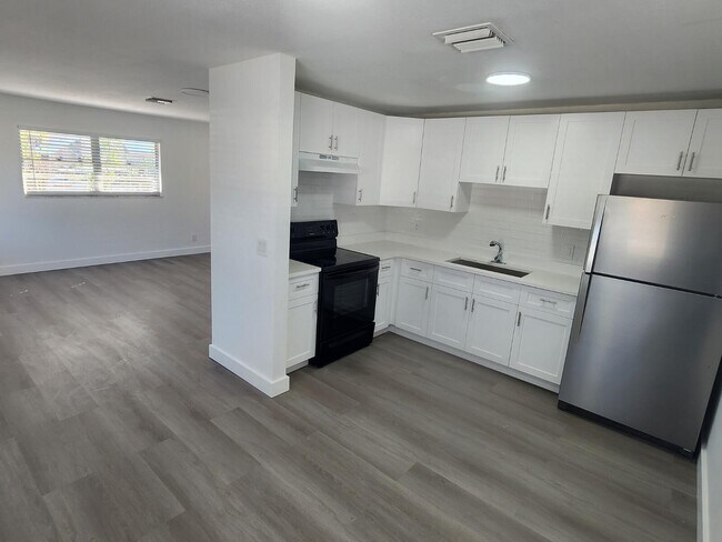 Foto del edificio - 1617 N J St